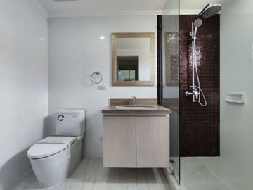 FOR SALE! 40.4M Single Attached  RFO House and Lot in Versailles Alabang-AP