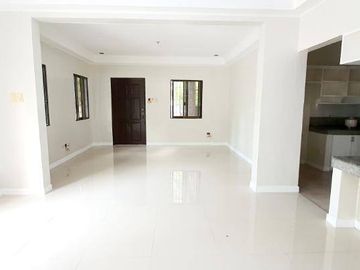 3 Bedroom Bungalow House for Rent in BF Homes Phase 4, Las Pinas City | Property ID: RT093