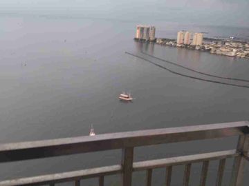 Disewakan condominium lt tinggi Baywalk mall