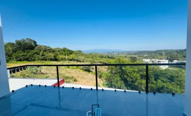Exclusiva Casa en 3 Niveles en Imperial de las Ánimas, Xalapa - $6,000,000 MXN