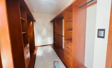 Exclusiva Casa en 3 Niveles en Imperial de las Ánimas, Xalapa - $6,000,000 MXN