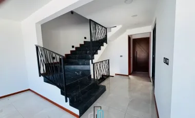 Exclusiva Casa en 3 Niveles en Imperial de las Ánimas, Xalapa - $6,000,000 MXN