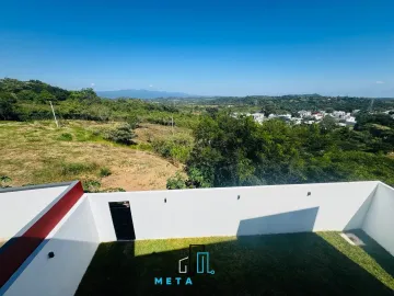 Exclusiva Casa en 3 Niveles en Imperial de las Ánimas, Xalapa - $6,000,000 MXN
