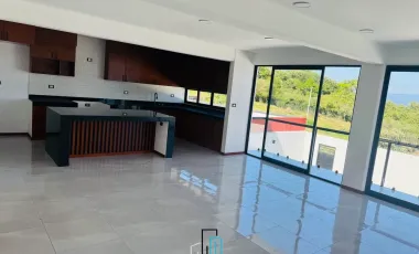 Exclusiva Casa en 3 Niveles en Imperial de las Ánimas, Xalapa - $6,000,000 MXN
