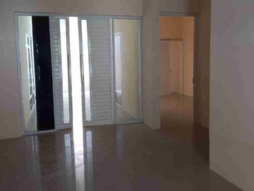 jual murah rumah siap huni Pondok Tjandra, tidak banjir, bangunan baru, sudah galvalum, sudah ditinggikan, ada halaman belakang terbuka