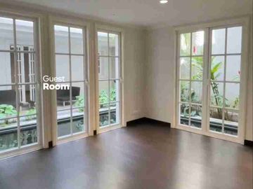 Jual Rumah Mewah American Classic di Grand Peninsula Surabaya full marmer