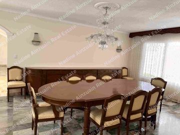 Se vende, Exclusiva Residencia en Fraccionamiento Campestre, Mérida, Yucatán, México. Recién Renovada con 900 m² de Terreno. Lista para habitar.