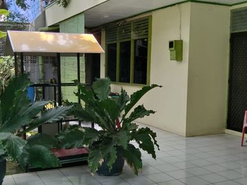 DI JUAL RUMAH DI PEJOMPONGAN JAKARTA PUSAT