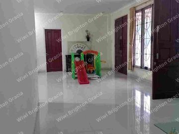 RUMAH TOKO LUAS DEKAT SUMMARECON BEKASI