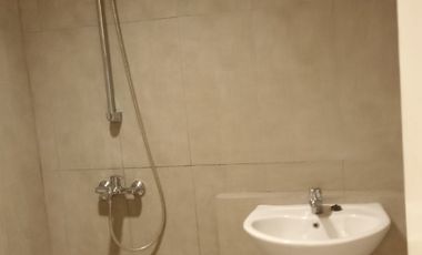 DISEWAKAN APARTEMEN DENVER lt.16
