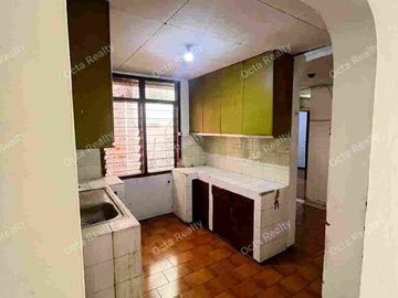 Di Jual Rumah Hook Strategis dan Halaman Luas di kecubung komplek abadi Duren Sawit Jakarta Timur