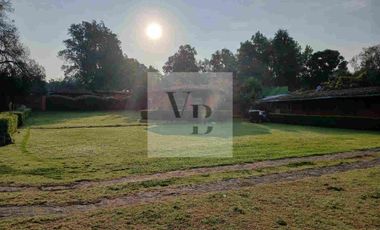 Venta de terreno con casa Acatitlan