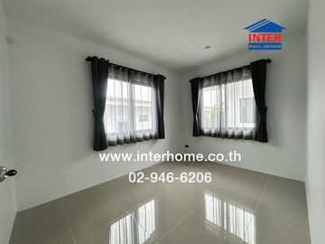 Two-story townhome, 27.6 sq.wah, Chat Luang 17 Village, Rangsit-Khlong 3, Rangsit-Nakhon Nayok Road, Khlong 3 Bypass Road, Khlong Luang, Pathum Thani.