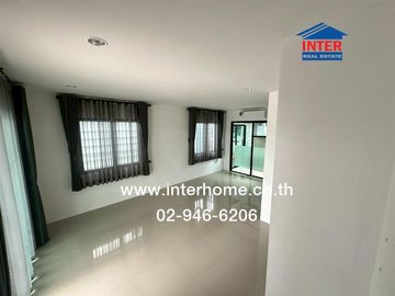 Two-story townhome, 27.6 sq.wah, Chat Luang 17 Village, Rangsit-Khlong 3, Rangsit-Nakhon Nayok Road, Khlong 3 Bypass Road, Khlong Luang, Pathum Thani.