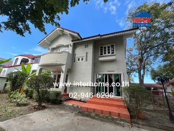 Land + 2 houses, 599 sq.w. (approx. 2,996 sq.m.) Muang Ek Village, near Rangsit University, Soi Ek Thaksina 4, Phahonyothin Road, Kamphaeng Phet 6 Roa