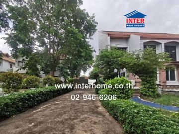 Land + 2 houses, 599 sq.w. (approx. 2,996 sq.m.) Muang Ek Village, near Rangsit University, Soi Ek Thaksina 4, Phahonyothin Road, Kamphaeng Phet 6 Roa
