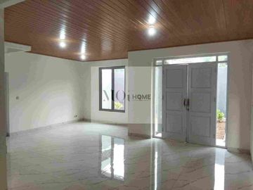 BU RUMAH RAPI SIAP HUNI BUKIT GOLF CIBUBUR DEKAT TOL CIMANGGIS PODOMORO