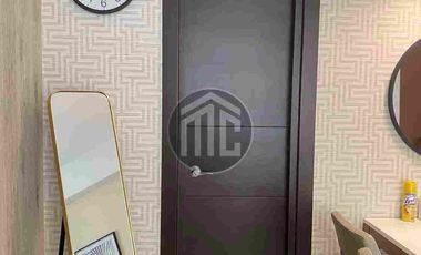 Studio with Parking at Three Central Residences Salcedo Village Makati