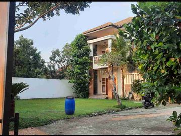 RUMAH MEWAH DEKAT BANDARA SOLO