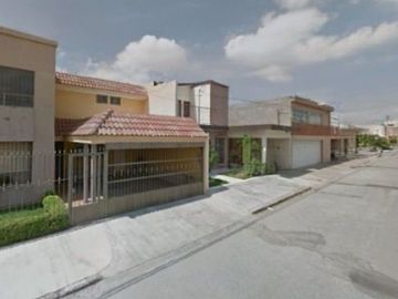 VENTA CASA: C. Rio Tamesis 161, Navarro, 27010 Torreón, Coah
