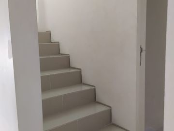 Disewakan Rumah Royal Residence Siap Huni Cluster Greenwich - Wiyung Sby Barat