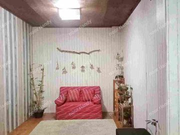 DI JUAL RUMAH MURAH BAGUS RAPIH 2 LANTAI MEZANINE DI DALAM KOMPLEK PERUMAHAN DI DEPOK.