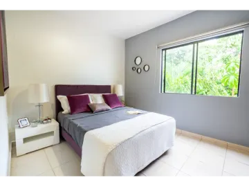CASA A LA VENTA EN LAS FUENTES RESIDENCIAL, CANCUN, QUINTANA ROO. REMATE ADJUDICADO