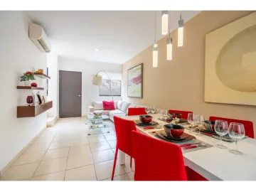 CASA A LA VENTA EN LAS FUENTES RESIDENCIAL, CANCUN, QUINTANA ROO. REMATE ADJUDICADO