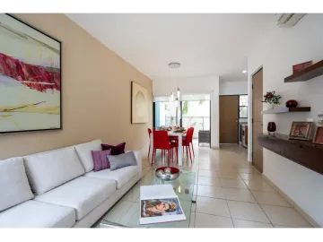 CASA A LA VENTA EN LAS FUENTES RESIDENCIAL, CANCUN, QUINTANA ROO. REMATE ADJUDICADO