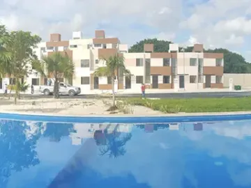 CASA A LA VENTA EN LAS FUENTES RESIDENCIAL, CANCUN, QUINTANA ROO. REMATE ADJUDICADO