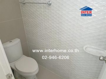 Two-story townhome, 16.1 sq.wa., Pruksa Ville 113 Tiwanon-Rangsit, alley next to Krung Siam Saint Carlos Hospital, Tiwanon Road, Mueang Pathum Thani,