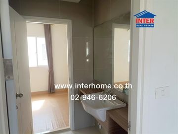 Two-story townhome, 16.1 sq.wa., Pruksa Ville 113 Tiwanon-Rangsit, alley next to Krung Siam Saint Carlos Hospital, Tiwanon Road, Mueang Pathum Thani,