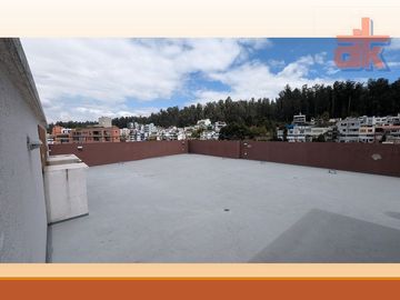 Suite de 60m² con 2 Terrazas y Vista Espectacular a La Carolina - Av Eloy Alfaro