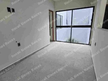 CASA NUEVA EN PRIVADA CON VIGILANCIA