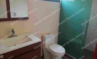 EN VENTA PRECIOSA CASA MODERNA