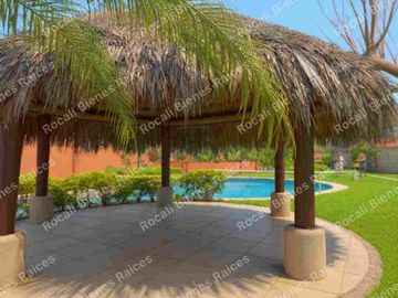 EN VENTA CASITA CON AMPLIACIÓN