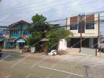 Ruko Baru 2 lantai akses mobil untuk rumah tinggal di jalan raya Kedung halang Bogor