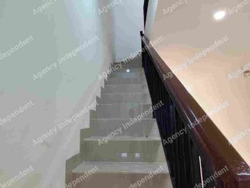Ruko Baru 2 lantai akses mobil untuk rumah tinggal di jalan raya Kedung halang Bogor