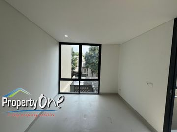 Dijual Rumah Konsep Modern Minimalis di Serpong Garden Cisauk Dekat Dengan BSD