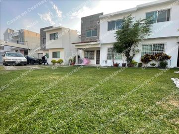 Casa Seminueva en VENTA Zona Sur Cuernavaca En Condominio