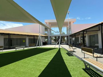 LOCALES EN VENTA EN PLAZA CANTERAS AL PONIENTE DE AGUASCALIENTES