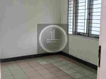 Rumah dengan 3 Kamar di Kota Baru Parahyangan