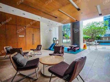 FOR SALE - Studio Unit