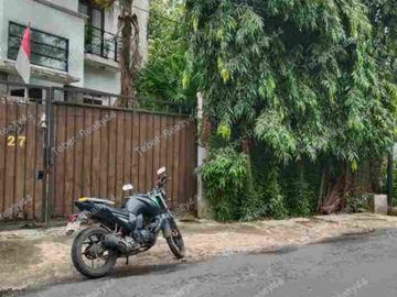 DIJUAL RUMAH MINIMALIS 2,5lantai di Cilandak Barat, Jalan 2 mobil lega