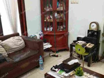 DIJUAL RUMAH MINIMALIS 2,5lantai di Cilandak Barat, Jalan 2 mobil lega