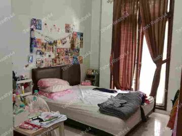 DIJUAL RUMAH MINIMALIS 2,5lantai di Cilandak Barat, Jalan 2 mobil lega
