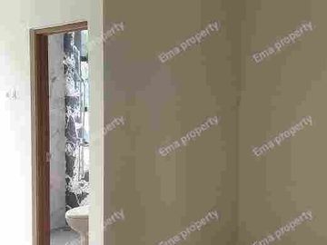 Dijual / disewakan Rumah Dukuh Kupang Timur