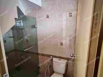 Dijual / disewakan Rumah Dukuh Kupang Timur