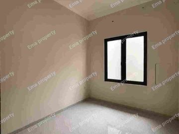 Di Jual rumah baru gress di Manyar Kertoadi Surabaya Timur