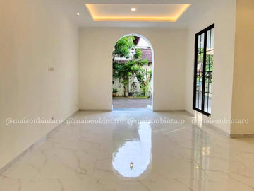 HOT SALE! BRAND NEW Rumah American Classic di Bintaro Sektor 9 (SP 0067)
